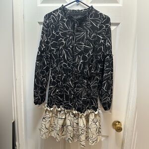 Laundry by Shelli Segal Black and Cream Floral Blouse
